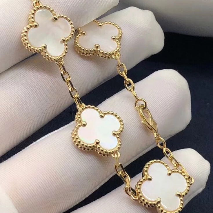 Set Trébol Royale™ Lujo con Significado Para Ti