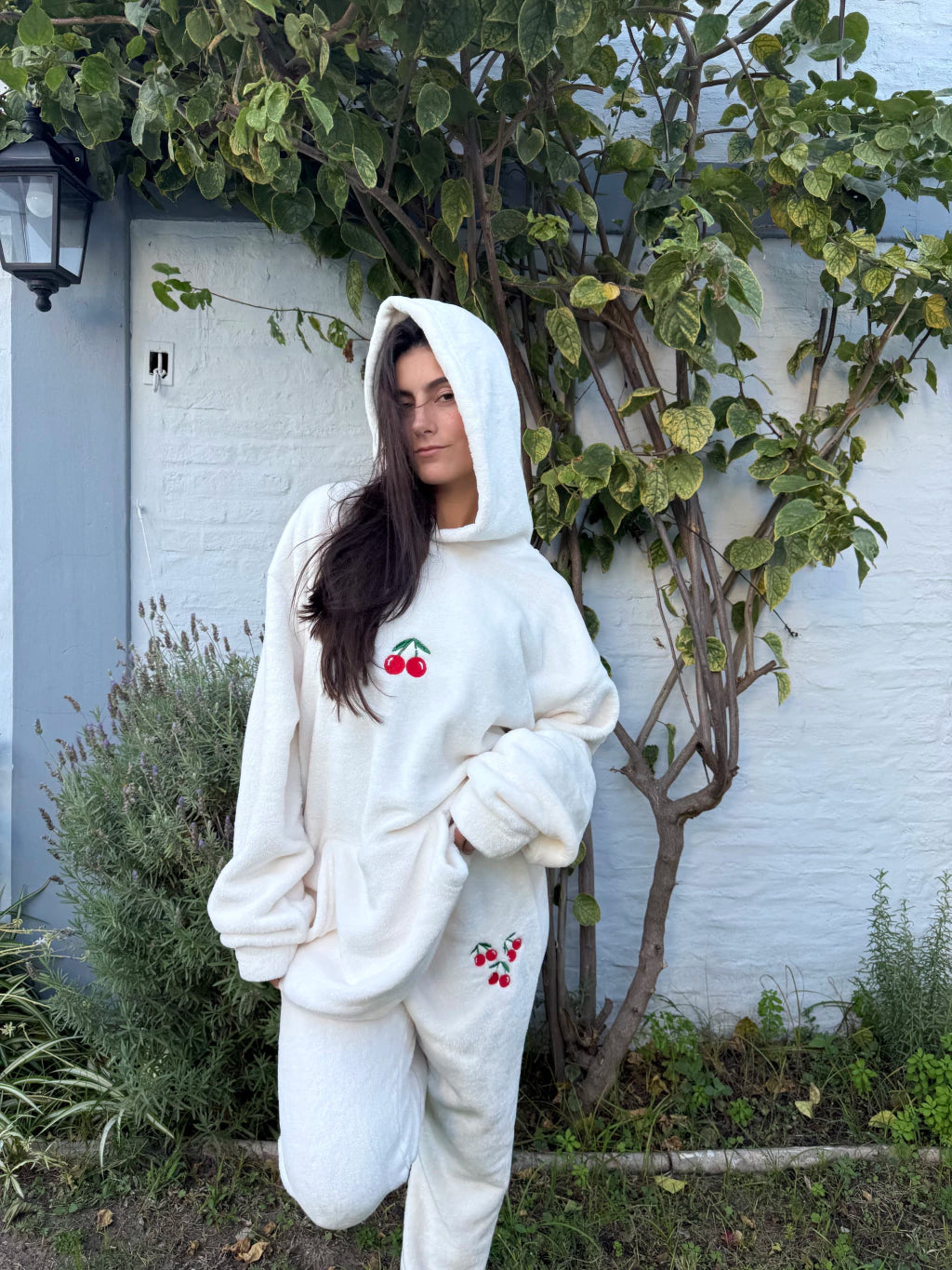 Kovely® Natural Conjunto Polar Oversize ¡Abriga como cobija, pero sin perder el estilo!
