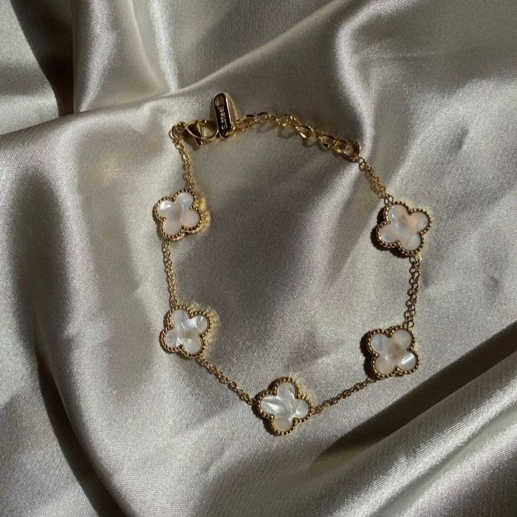 Set Trébol Royale™ Lujo con Significado Para Ti